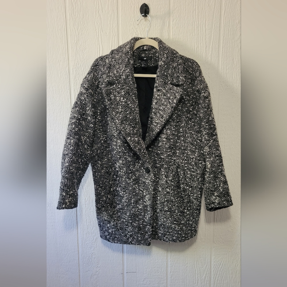 H&M Black/White Oversized Boucle Coat Size 8